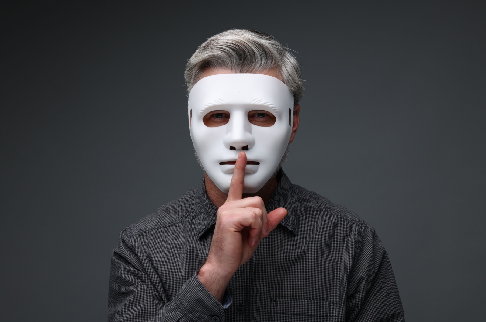 mann mit maske