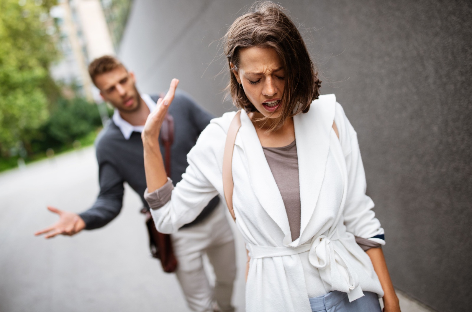 frau will nicht mit mann reden