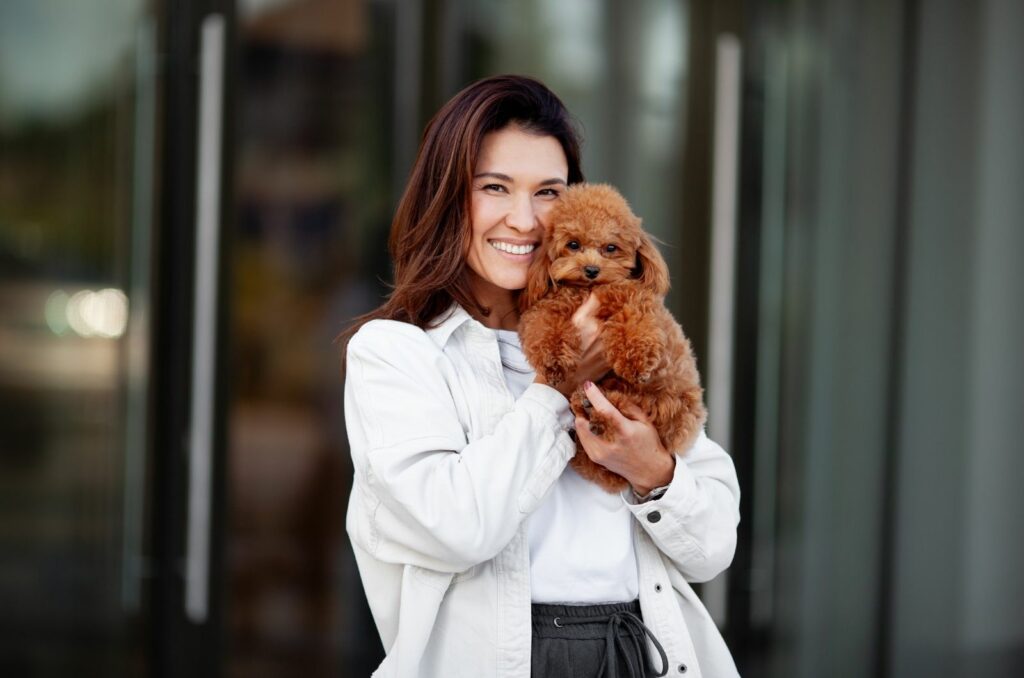 frau mit hund