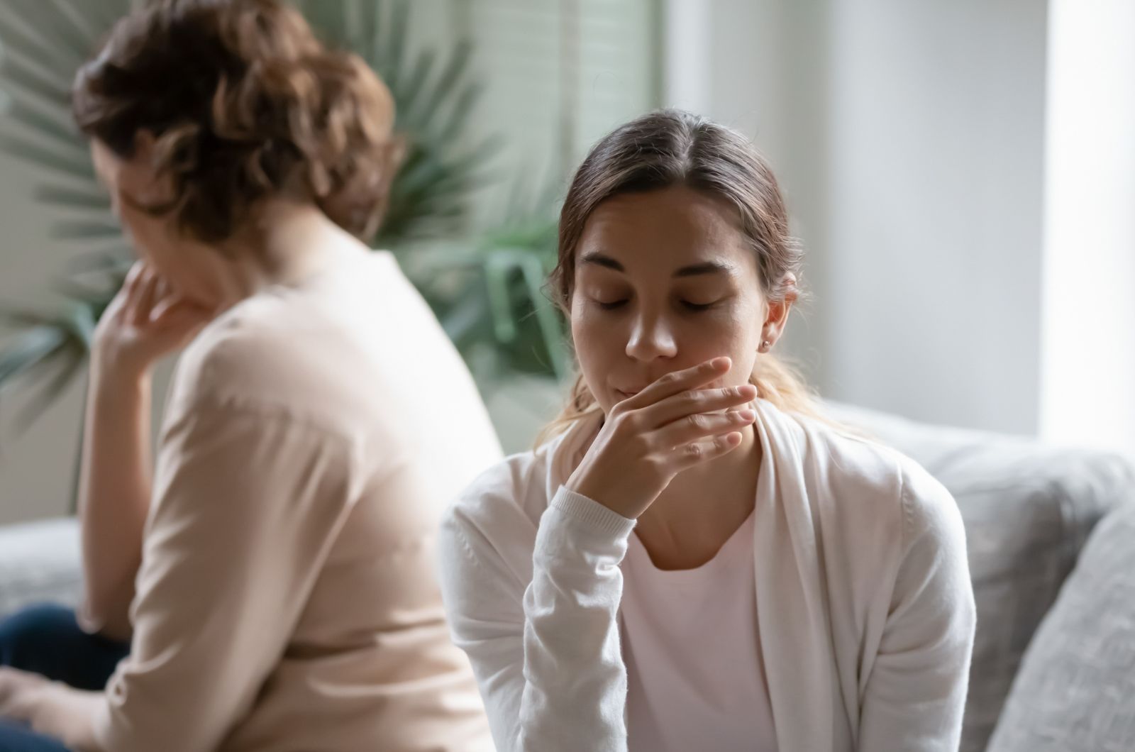 junge frau und ihre mutter